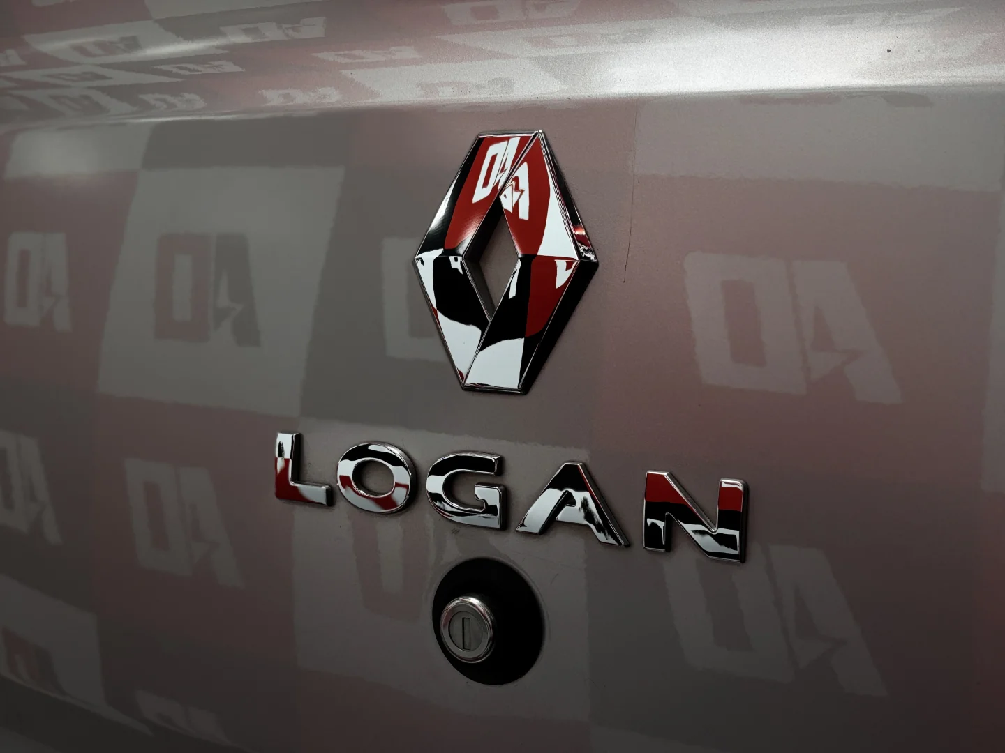 LOGAN II